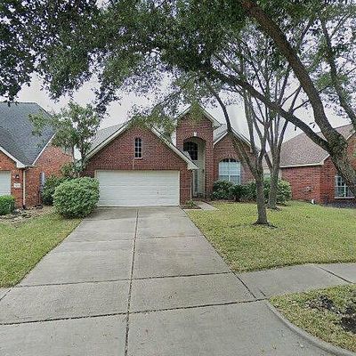 5439 Santa Chase Ln, Sugar Land, TX 77479