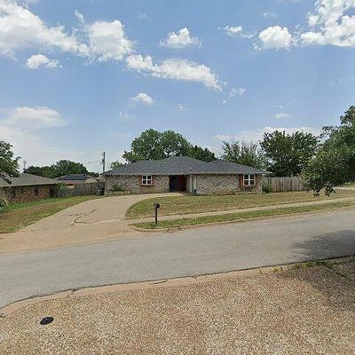 5501 Greentree Ave, Wichita Falls, TX 76306