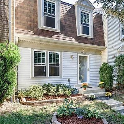 5536 Talon Ct, Fairfax, VA 22032