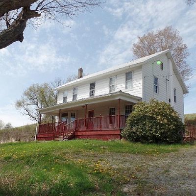 5548 Ridge Rd, Montrose, PA 18801