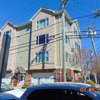 560 52nd St, West New York, NJ 07093