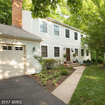 5607 Wood Thrush Ct, Fairfax, VA 22032