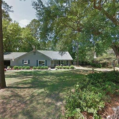 561 Davis Rd, Richmond Hill, GA 31324