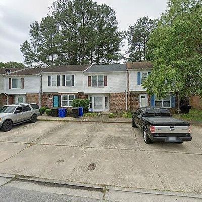 5621 Picadilly Ln, Portsmouth, VA 23703