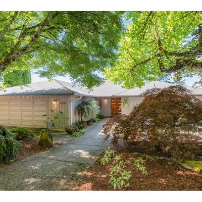 5734 Sw Downs View Ct, Portland, OR 97221