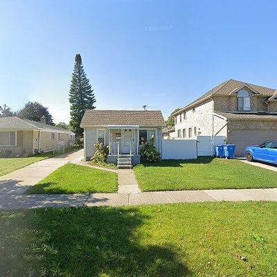 5765 Highview St, Dearborn Heights, MI 48127