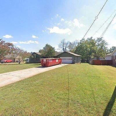 577 Summerville Dr, Lawrenceville, GA 30046