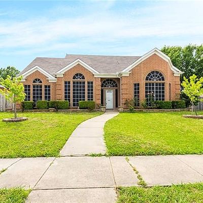 5801 Allen Ln, Rowlett, TX 75088