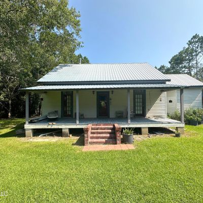 5805 Carter Rd, Ocean Springs, MS 39564