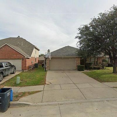 5812 Blue Ribbon Rd, Fort Worth, TX 76179