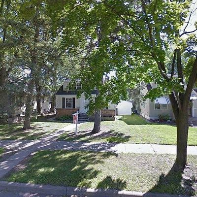 582 Hazel St N, Saint Paul, MN 55119