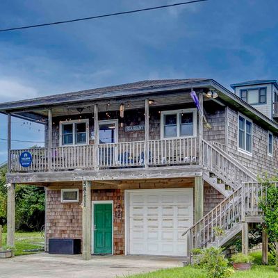 58211 Sand Rd, Hatteras, NC 27943