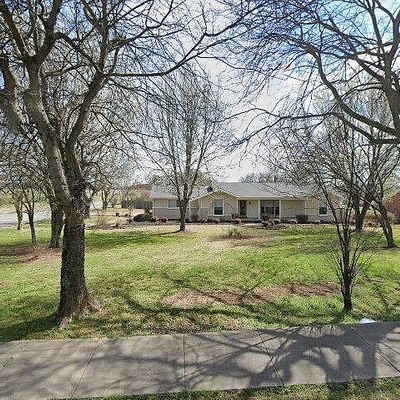 489 Walton Ferry Rd, Hendersonville, TN 37075