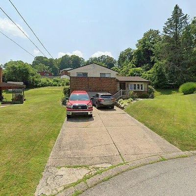 4911 Seneca Dr, West Mifflin, PA 15122