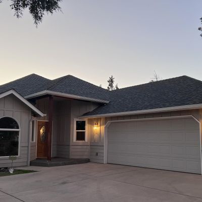 4949 Nw Zamia Ln, Redmond, OR 97756