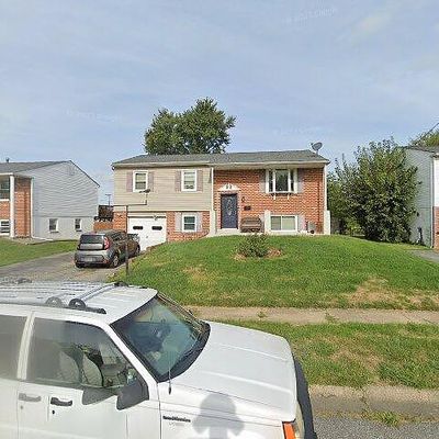 5 Skyline Dr, New Castle, DE 19720