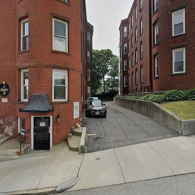 5 State St #4 R, Worcester, MA 01609