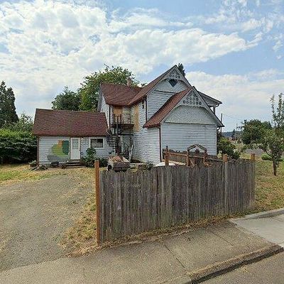 506 S Douglas St, Cottage Grove, OR 97424