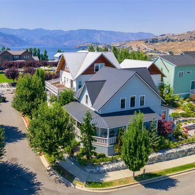 507 Porcupine Ln, Chelan, WA 98816