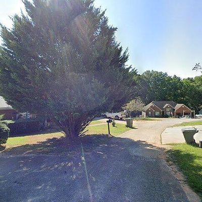 51 Marys Ln, Cleveland, GA 30528