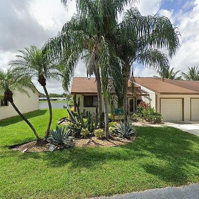 51 Mayfair Ln, Boynton Beach, FL 33426