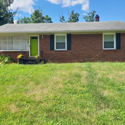 5109 Youngwood Dr Nw, Roanoke, VA 24017