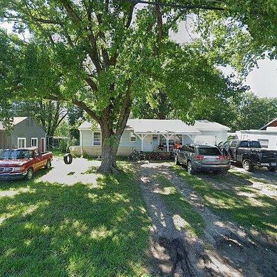 514 Lacy Rd, Independence, MO 64050