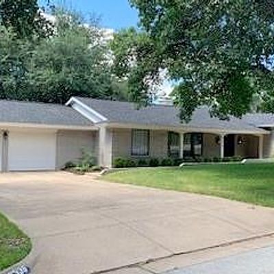 6336 Halifax Rd, Fort Worth, TX 76116