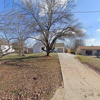 6393 Old Midway Rd, Lenoir City, TN 37772