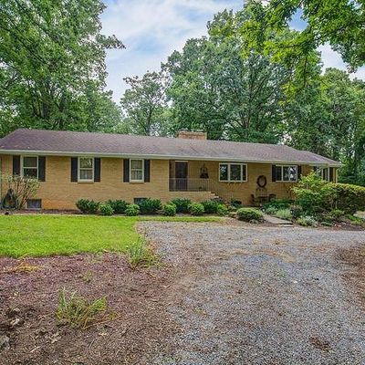 642 Burch Ln, Boyce, VA 22620