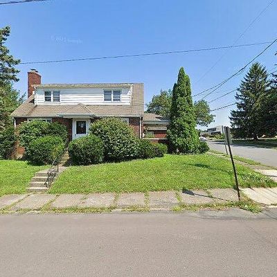 647 E 9 Th St, Hazleton, PA 18201