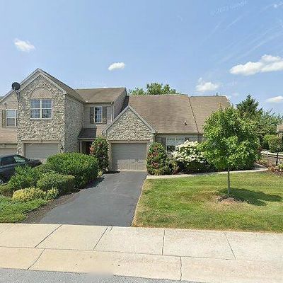 647 Springhouse Ln, Hummelstown, PA 17036