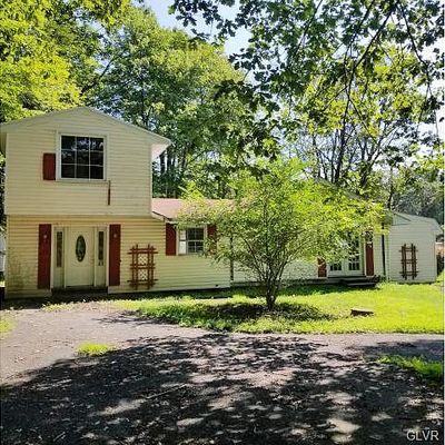 6529 Laurel Rd, Pocono Summit, PA 18346