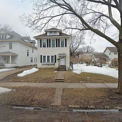 661 Burr St, Saint Paul, MN 55130