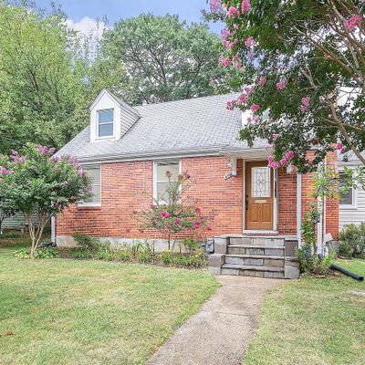 6708 Farragut Ave, Falls Church, VA 22042