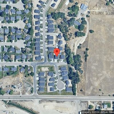 674 S Queens Dr, Nampa, ID 83687