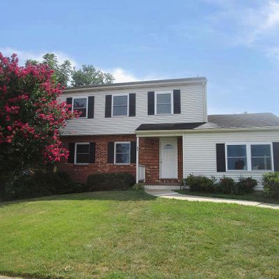 68 Bunker Hill Rd, New Castle, DE 19720