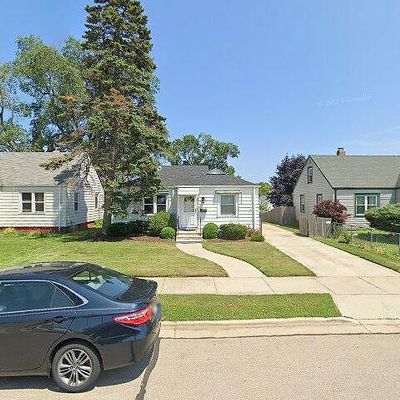 6815 38 Th Ave, Kenosha, WI 53142