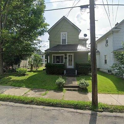 690 Alden St, Meadville, PA 16335