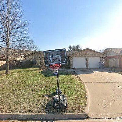 6914 Nw Sprucewood Dr, Lawton, OK 73505