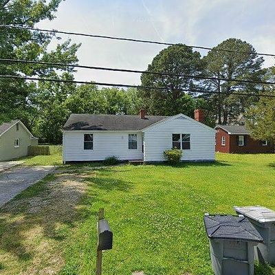 7 Pine Ln, Hampton, VA 23664