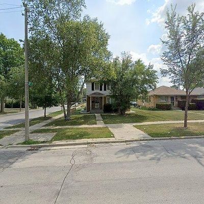 7003 W Congress St, Milwaukee, WI 53218