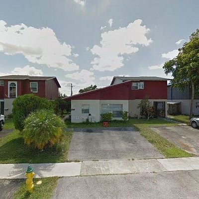 702 Sw 80 Th Ter, North Lauderdale, FL 33068