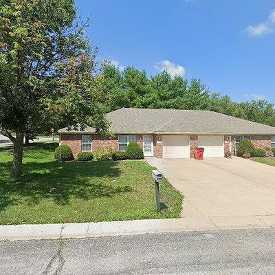 704 Council St #A, Buckner, MO 64016