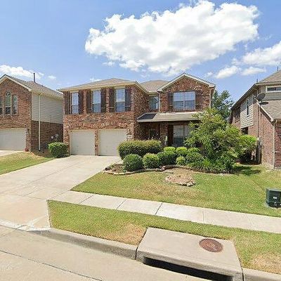 704 Lake Grove Dr, Little Elm, TX 75068