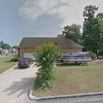 704 Lillian Ln, Anniston, AL 36207