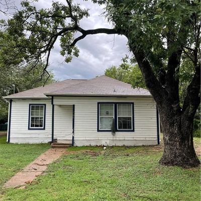 706 Crenshaw St, Bryan, TX 77803