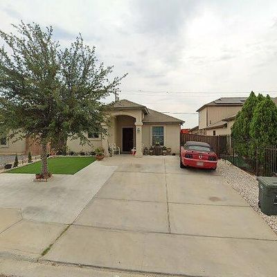 707 Bartolome Ln, Laredo, TX 78043