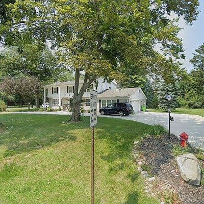 7072 Edinborough, West Bloomfield, MI 48322