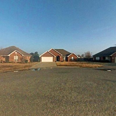 708 Elm Cir, Van Alstyne, TX 75495